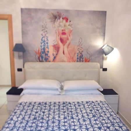 Beb Pantarei Bed & Breakfast Napoli Dış mekan fotoğraf