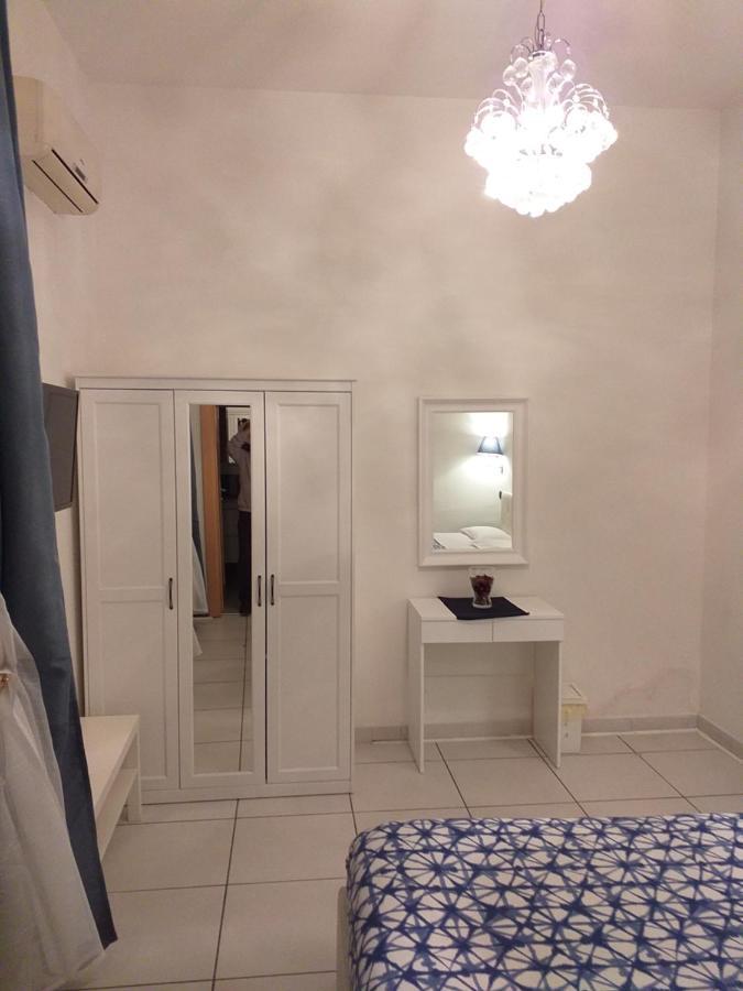 Beb Pantarei Bed & Breakfast Napoli Dış mekan fotoğraf