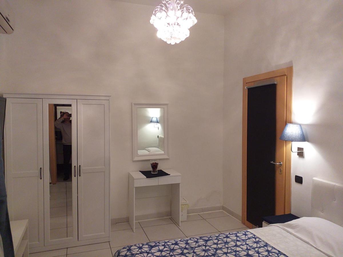 Beb Pantarei Bed & Breakfast Napoli Dış mekan fotoğraf