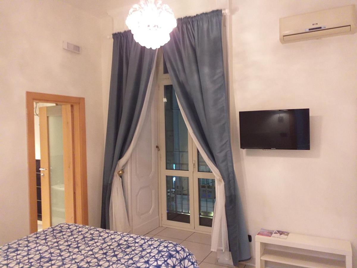 Beb Pantarei Bed & Breakfast Napoli Dış mekan fotoğraf