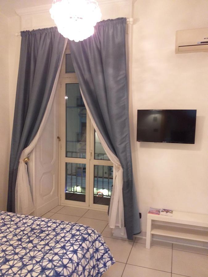 Beb Pantarei Bed & Breakfast Napoli Dış mekan fotoğraf