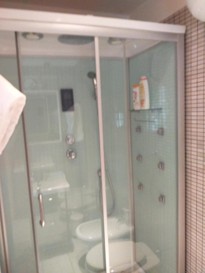 Beb Pantarei Bed & Breakfast Napoli Oda fotoğraf
