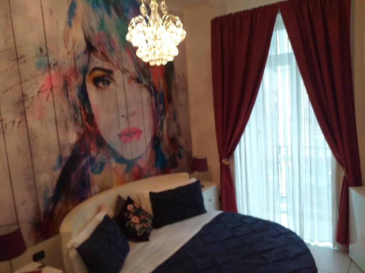 Beb Pantarei Bed & Breakfast Napoli Dış mekan fotoğraf